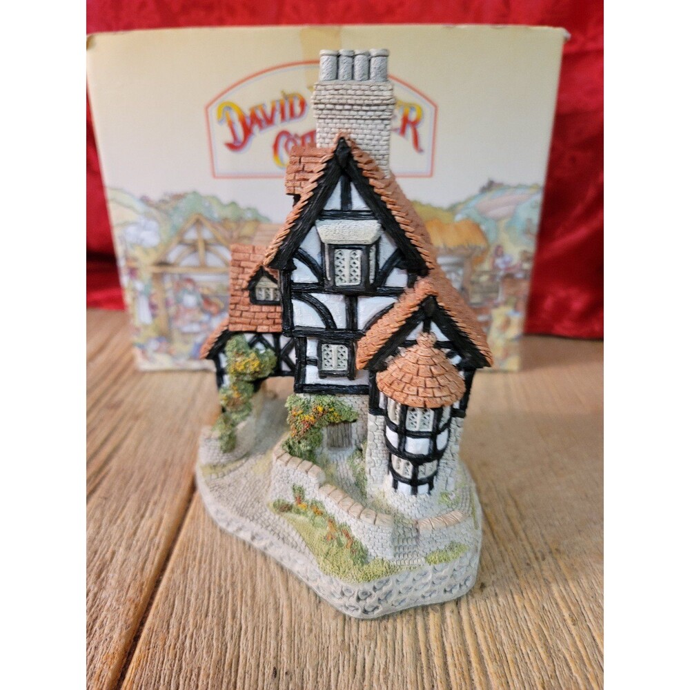 David Winter Cottages Squires Hall 1985